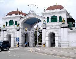 Ministry of Home Affairs To Regulate Entry To Singha Durbar | New Spotlight  Magazine